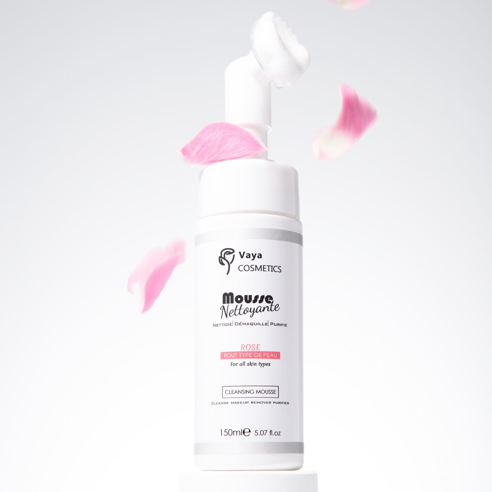 Mousse nettoyante à la rose de Damas