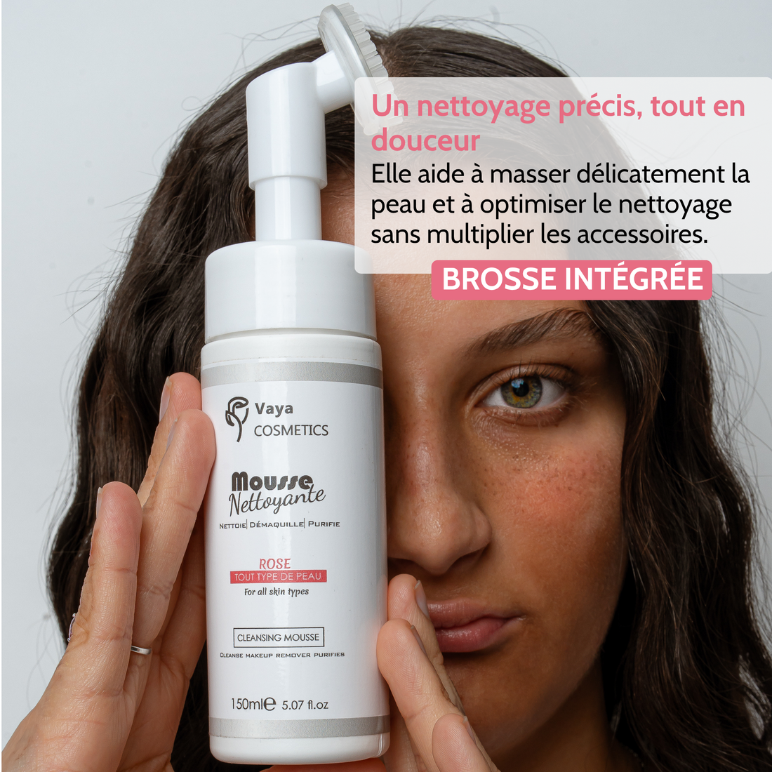 Mousse nettoyante à la rose de Damas